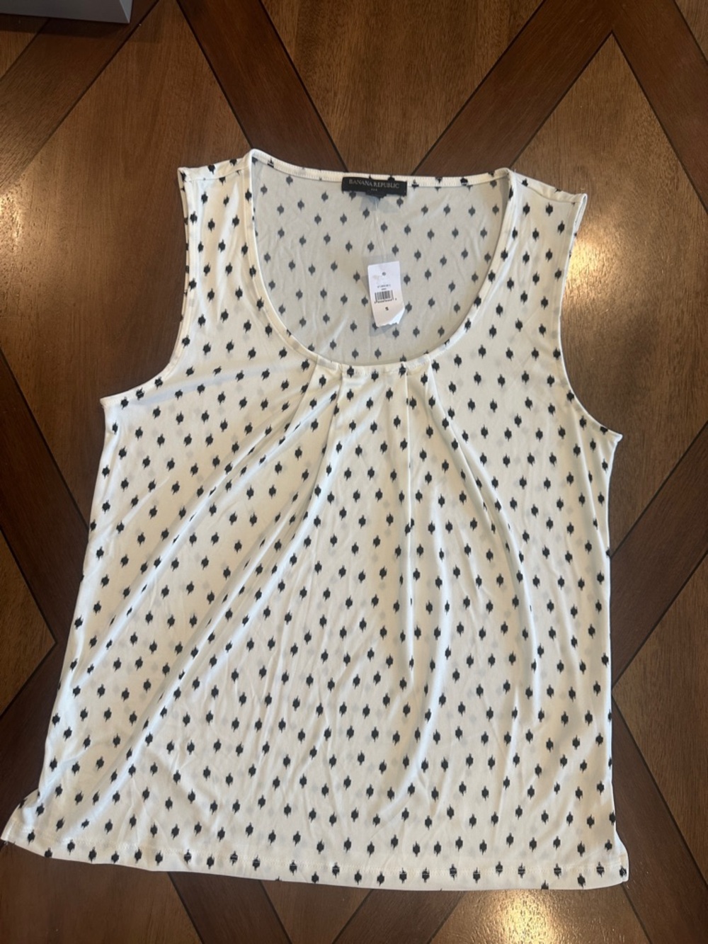 Banana Republic White Tank Top with Black Diamond Print